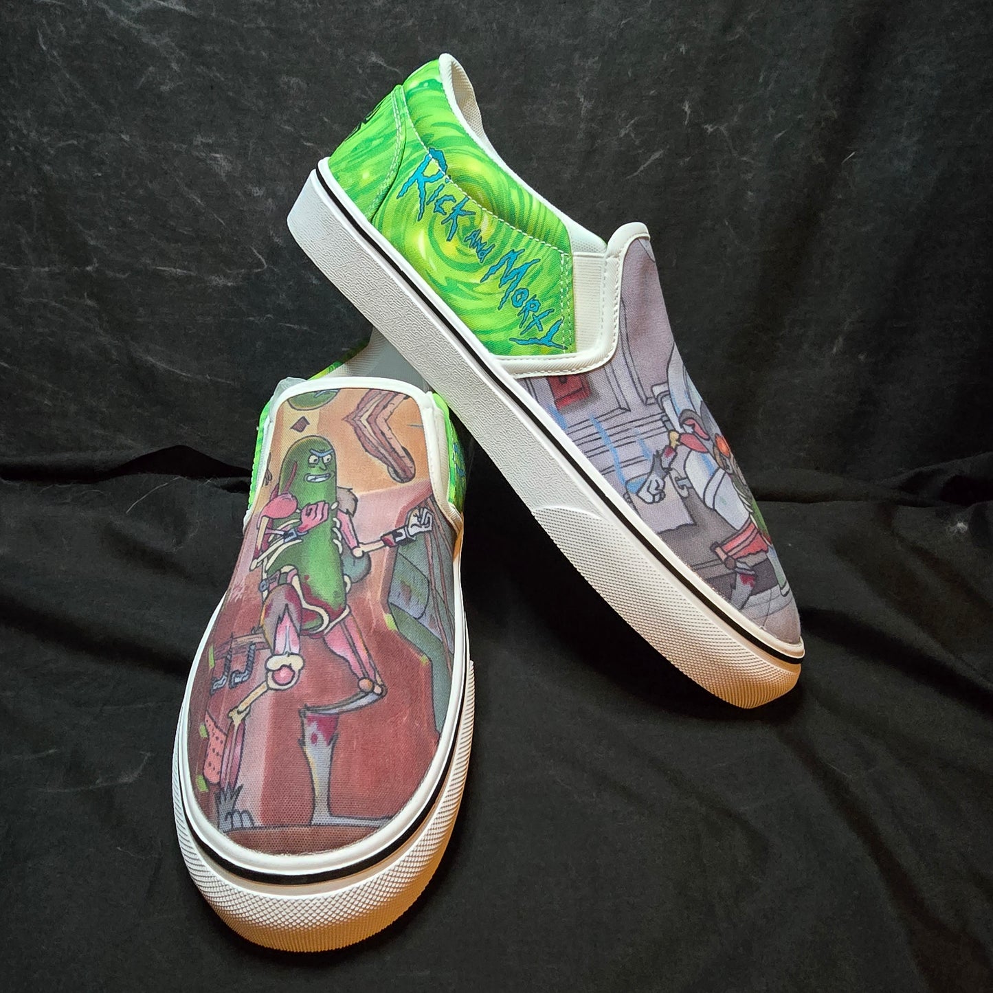 Pickle Rick - Slip ons