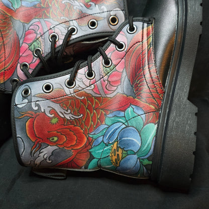 Koi Boots W8 M6
