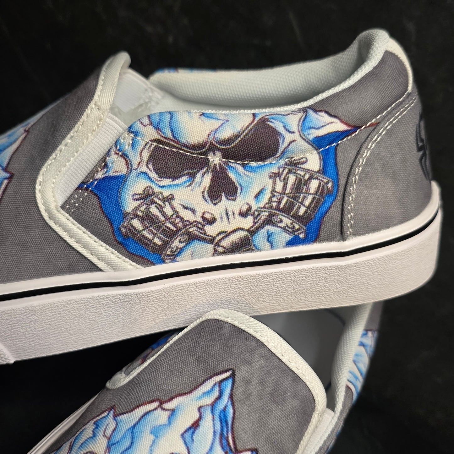 Only the tip Grey Smoke slip on