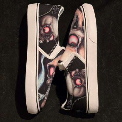 Smoking Skulls Slip on