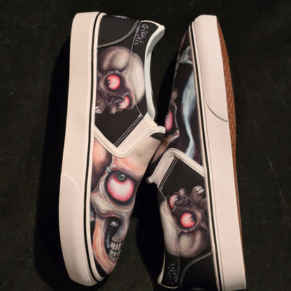 Smoking Skulls Slip on