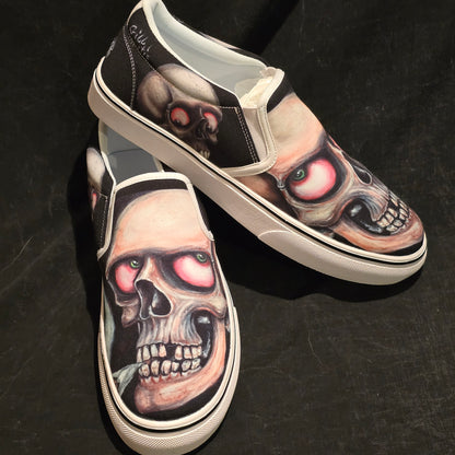 Smoking Skulls Slip on