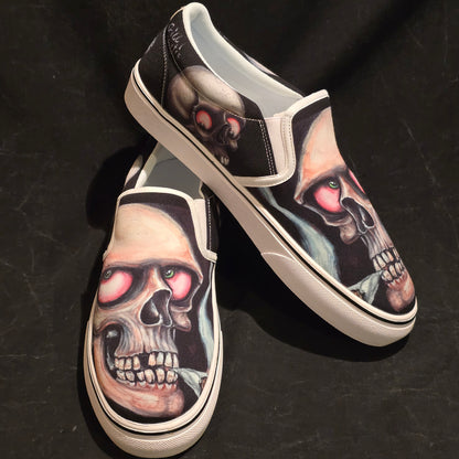 Smoking Skulls Slip on